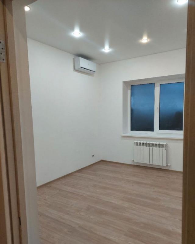 Продам квартиру в Супсех, площадь 427 квм Недвижимость Краснодарский край (Россия)  Квартира расположена на 2/5 этажного монолитно-блочного дома
